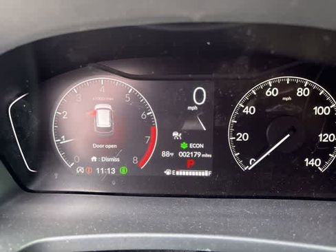 Certified 2025 Honda Pilot Touring image 13