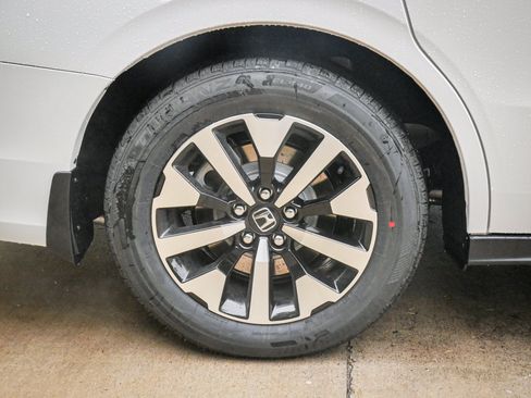 New 2026 Honda Odyssey EX-L image 13