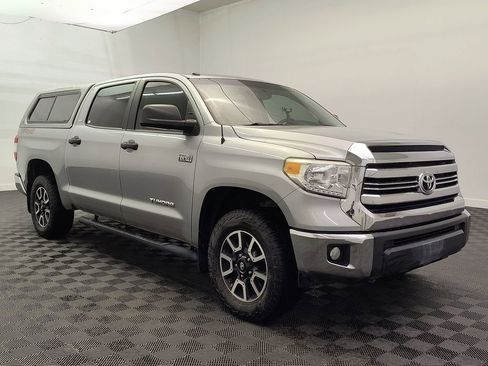 Used 2016 Toyota Tundra SR5 w/ TRD Off Road Package AWD/4WD image 7