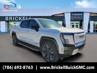 New 2025 GMC Sierra EV Denali video 2