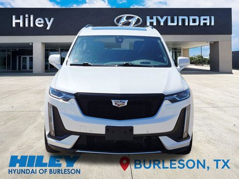 Used 2023 Cadillac XT6 Sport w/ Technology Package AWD/4WD image 7