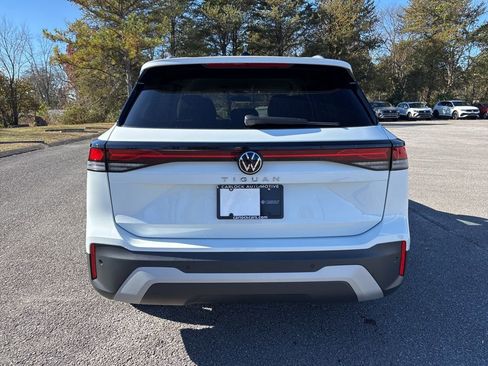 New 2026 Volkswagen Tiguan S image 5