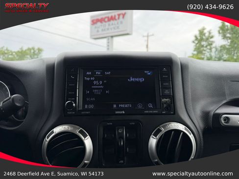 Used 2018 Jeep Wrangler Unlimited Sahara AWD/4WD image 23