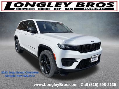 Used 2023 Jeep Grand Cherokee Altitude