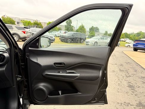 Used 2021 Nissan Kicks S FWD image 21