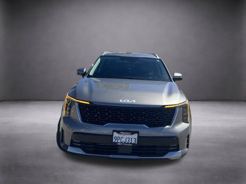 Used 2025 Kia Sorento EX FWD image 3