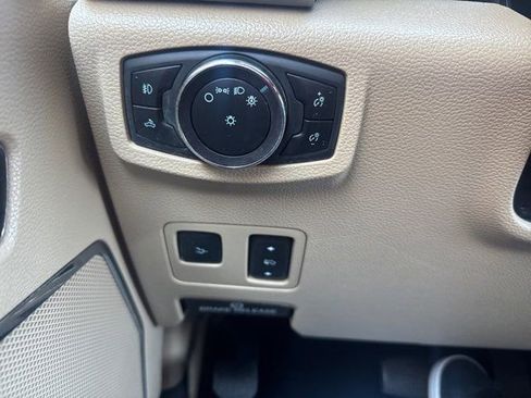 Used 2020 Ford F250 Lariat w/ Lariat Ultimate Package image 14