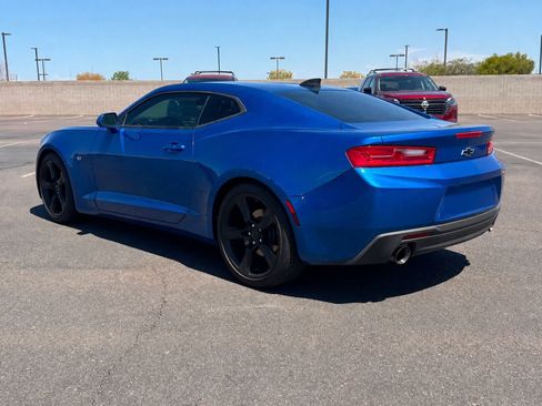 Used 2018 Chevrolet Camaro LT w/ Technology Package RWD image 4
