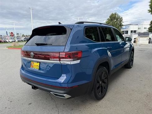 New 2026 Volkswagen Atlas SE image 6