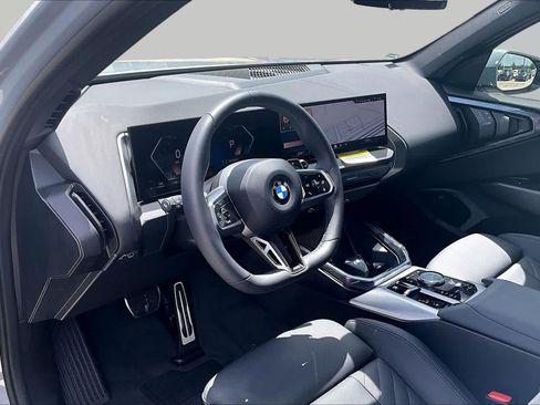 Certified 2025 BMW X3 xDrive30i w/ M Sport Package AWD/4WD image 17
