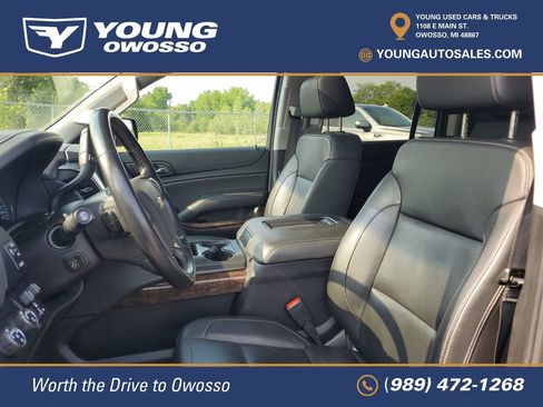 Used 2020 Chevrolet Suburban LT AWD/4WD image 8