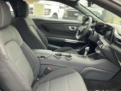Used 2026 Ford Mustang Coupe RWD image 39