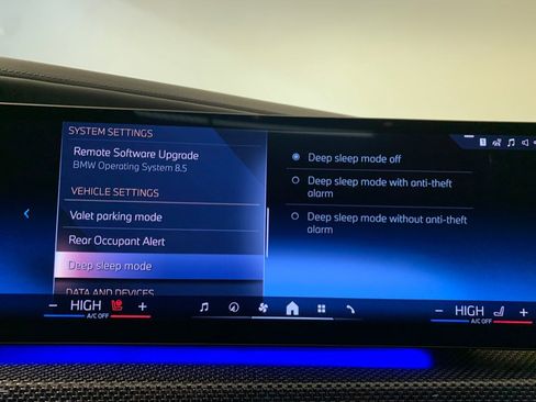 Used 2023 BMW 760i xDrive image 59