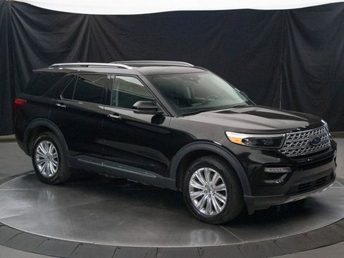 Used 2022 Ford Explorer Limited image 2