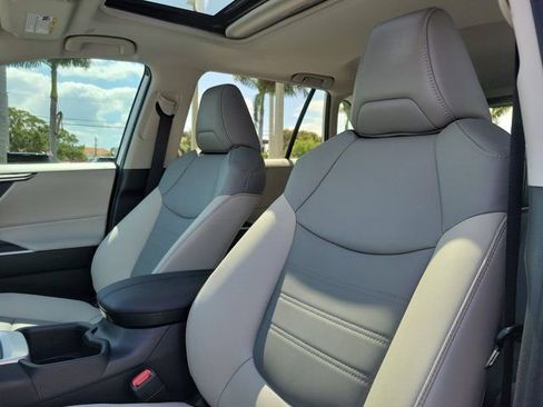 Certified 2025 Toyota RAV4 XLE Premium image 16
