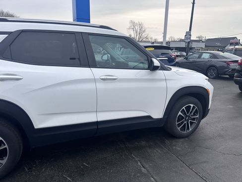 Used 2024 Chevrolet TrailBlazer LT image 10