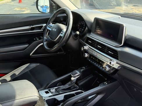 Used 2022 Kia Telluride S image 13
