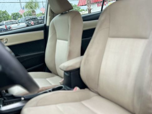 Used 2014 Toyota Corolla LE image 9
