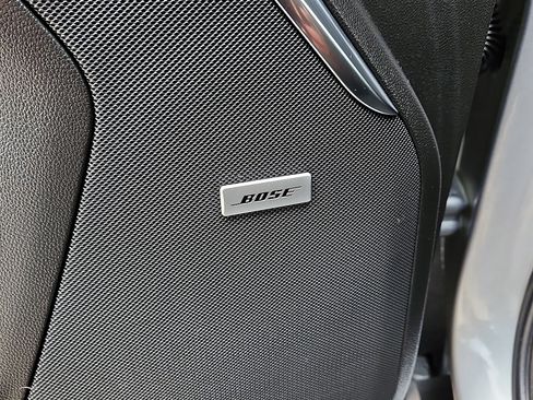 Used 2025 GMC Yukon XL Denali image 14