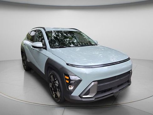 Used 2024 Hyundai Kona SEL w/ Convenience Package image 4