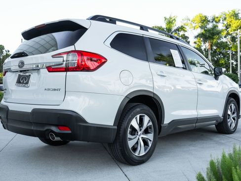 Used 2024 Subaru Ascent Premium w/ Convenience Package image 23