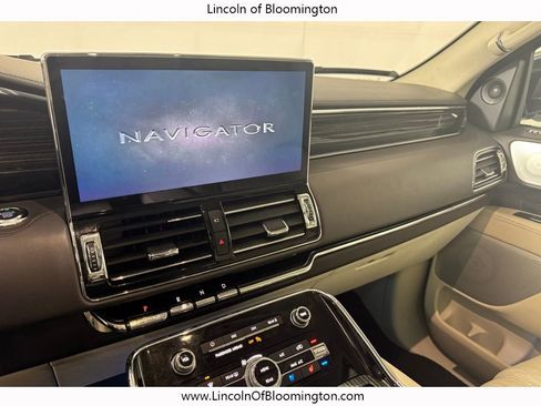 Certified 2022 Lincoln Navigator L Black Label AWD/4WD image 33