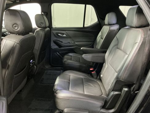 Used 2023 Chevrolet Traverse RS image 32