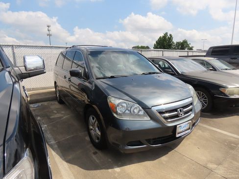 Used 2006 Honda Odyssey EX-L image 6