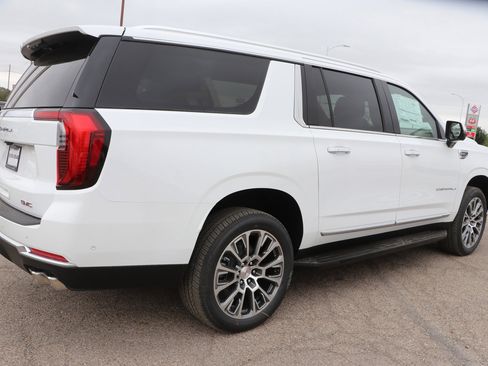 New 2026 GMC Yukon XL Denali AWD/4WD image 7