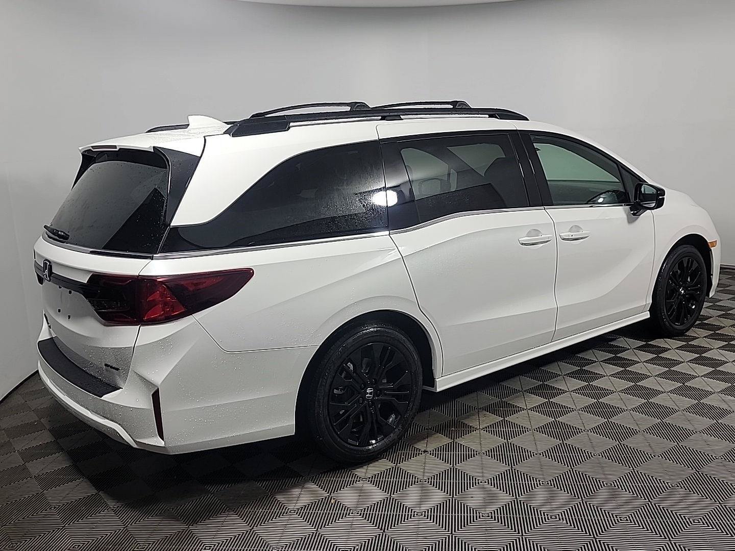 New 2027 Honda Odyssey Sport-L image 3