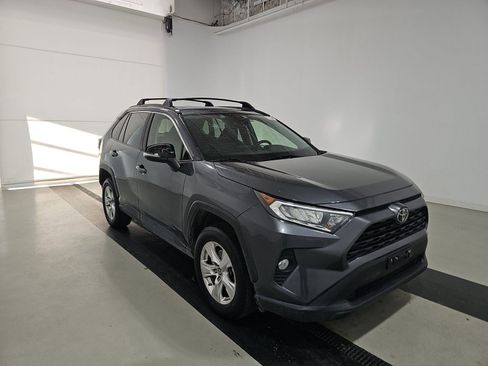 Used 2019 Toyota RAV4 XLE image 2