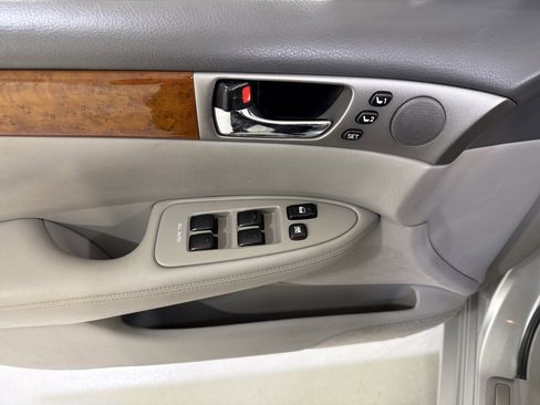 Used 2005 Lexus ES 330 image 15