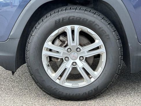 Used 2019 GMC Terrain SLE w/ Driver Convenience Package AWD/4WD image 8