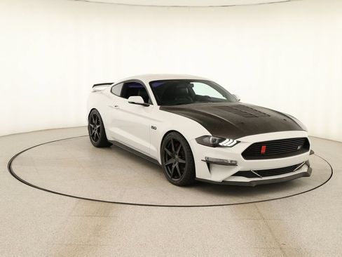 Used 2019 Ford Mustang GT Premium w/ GT Performance Package RWD image 10