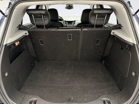 Used 2022 Chevrolet Trax LT w/ LT Convenience Package image 18