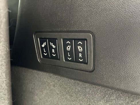 Used 2020 Cadillac XT6 Premium Luxury AWD/4WD image 13