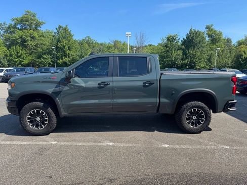 Used 2025 Chevrolet Silverado 1500 ZR2 AWD/4WD image 2