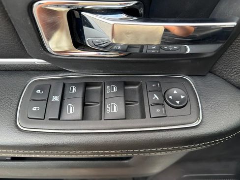 Used 2016 RAM 3500 Laramie AWD/4WD image 28