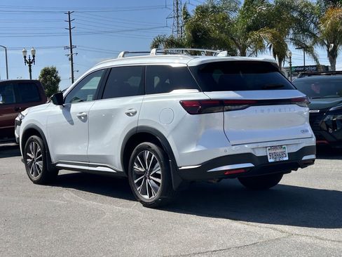 Certified 2026 INFINITI QX60 Luxe w/ Cargo Package FWD image 4