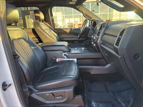 Used 2020 Ford Expedition Max Limited w/ Equipment Group 301A image 32