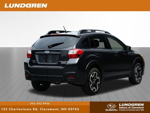 Used 2017 Subaru Crosstrek 2.0i Premium AWD/4WD image 3