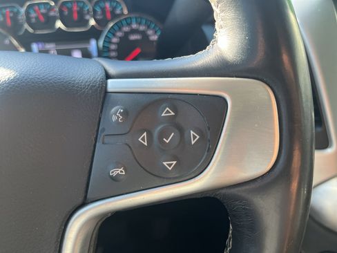 Used 2018 GMC Yukon XL SLT w/ Premium Edition AWD/4WD image 19