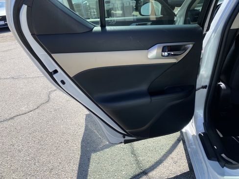 Used 2017 Lexus CT 200h w/ Accessory Package 2 FWD image 18