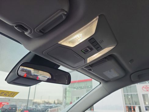 Used 2024 Toyota RAV4 Adventure image 30