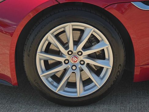 Used 2017 Jaguar F-TYPE Coupe RWD image 7