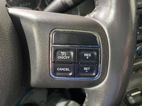Used 2011 Jeep Liberty Sport AWD/4WD image 22