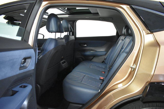 Certified 2024 Nissan Ariya AWD image 31