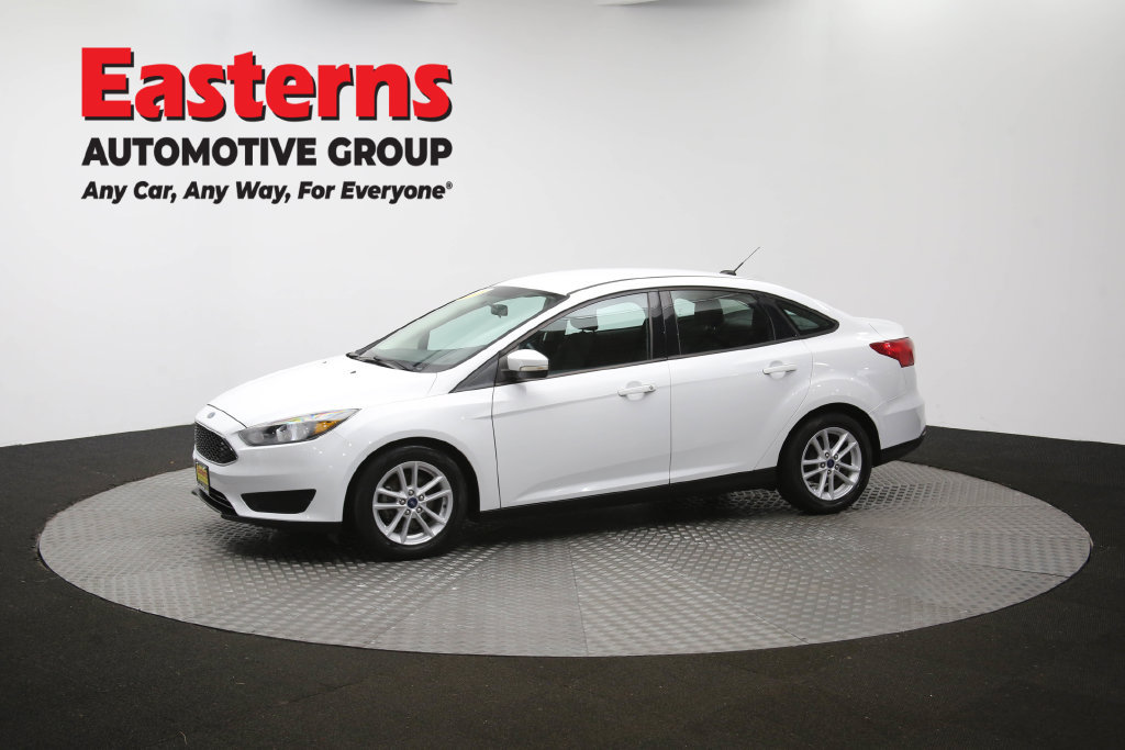 Used 2018 Ford Focus SE w/ Cold Weather Package FWD image 57