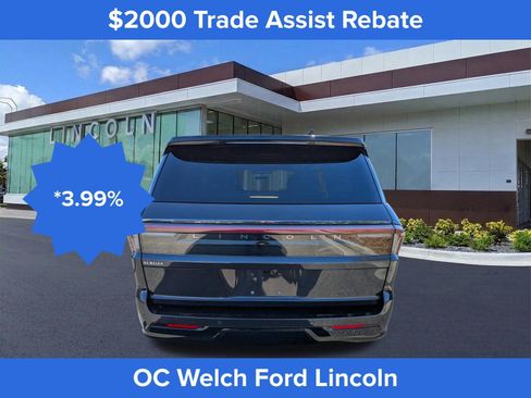 Certified 2025 Lincoln Navigator Black Label AWD/4WD image 6