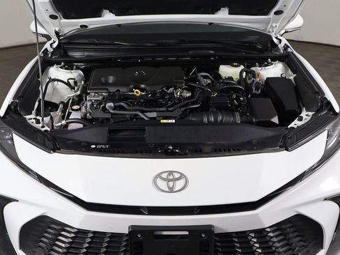 Used 2025 Toyota Camry SE FWD image 17